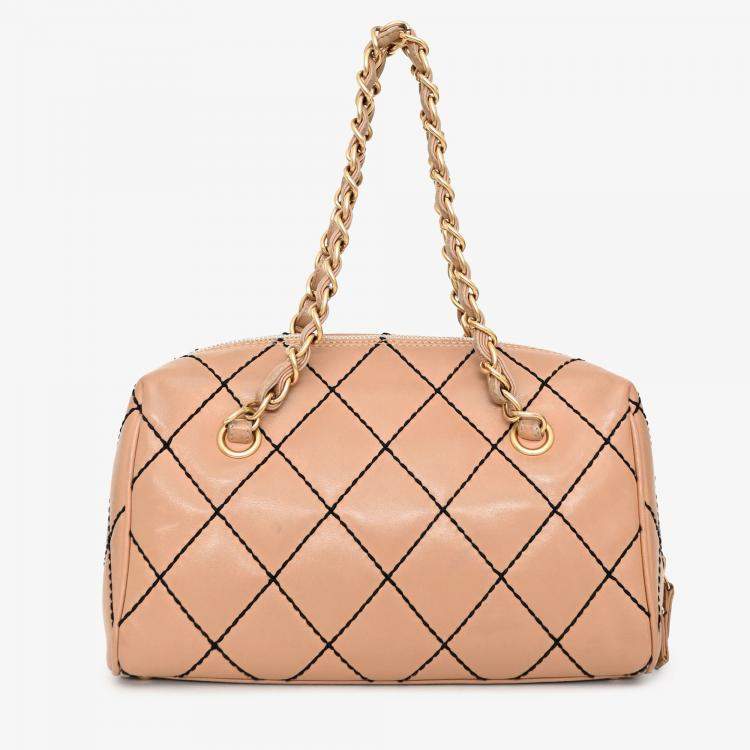 Pre Owned Chanel 2003/2004 Cream Leather Wild Stitch Surpique Bowler Bag