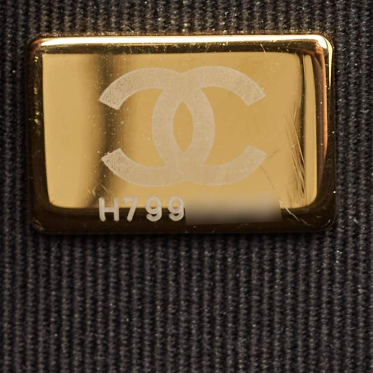 Pre Owned Chanel Pocket Twins Black Caviar Quilted Leather Wallet On Chain