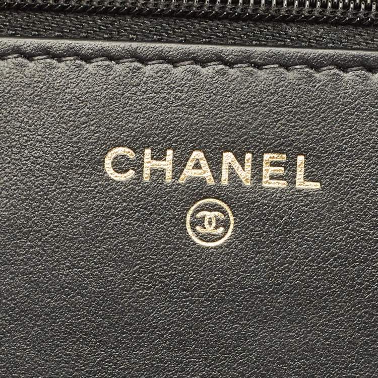 Pre Owned Chanel Pocket Twins Black Caviar Quilted Leather Wallet On Chain