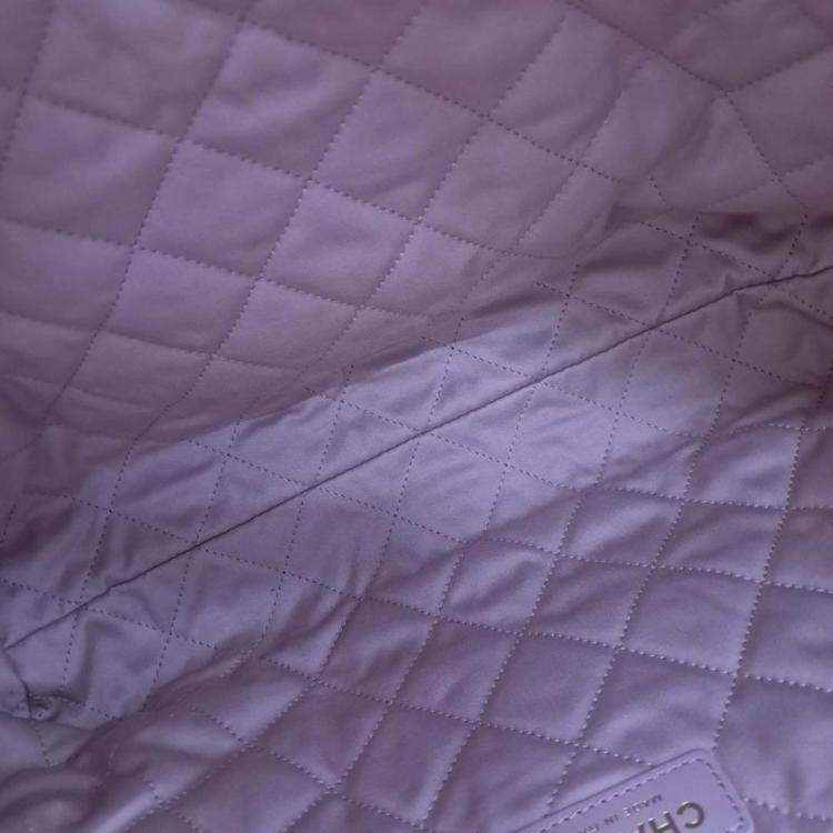 مملوكة مسبقًا Chanel Pink Leather 22 Bag 30