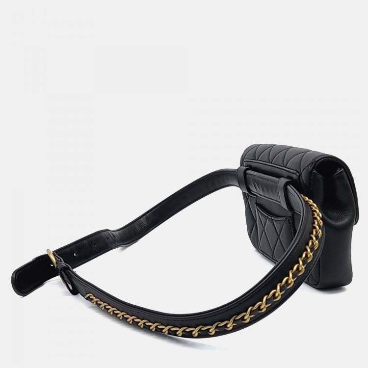 مملوكة مسبقًا Chanel Black Leather Belt Bag