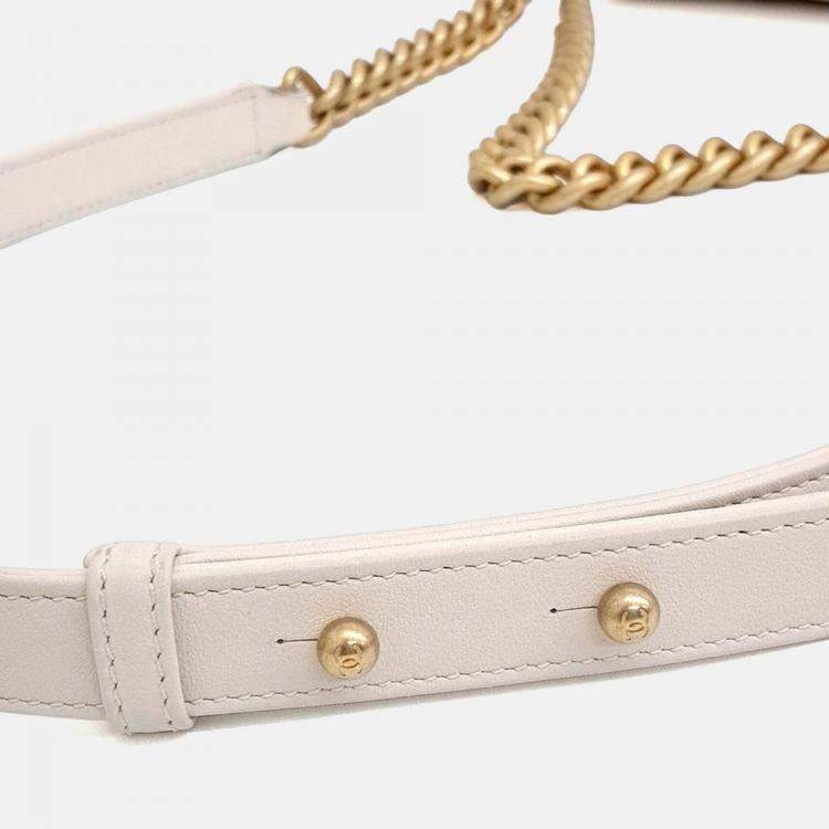 مملوكة مسبقًا Chanel Cream Leather Boy Bag Medium