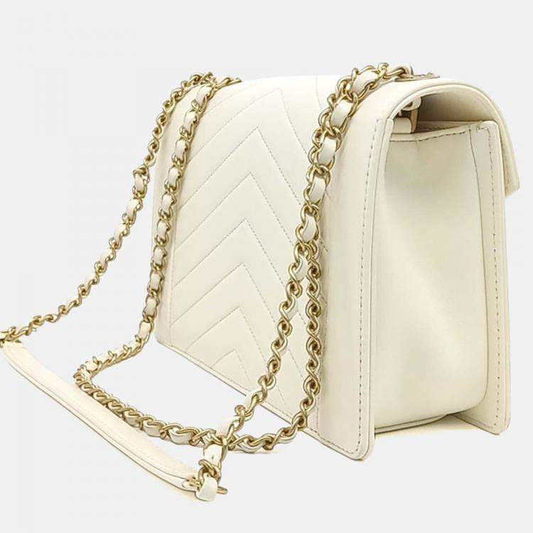 Pre Owned Chanel Cream Leather Chevron Chain Shoulder Bag