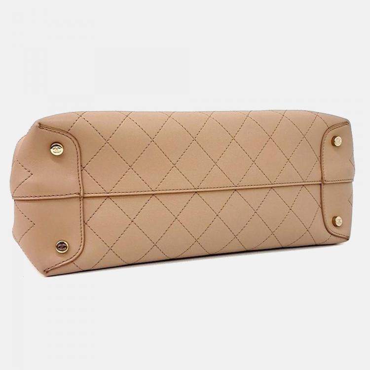مملوكة مسبقًا Chanel Beige Leather Tote And Shoulder Bag