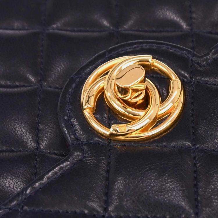 Pre Owned Chanel Navy Lambskin Shoulder Bag