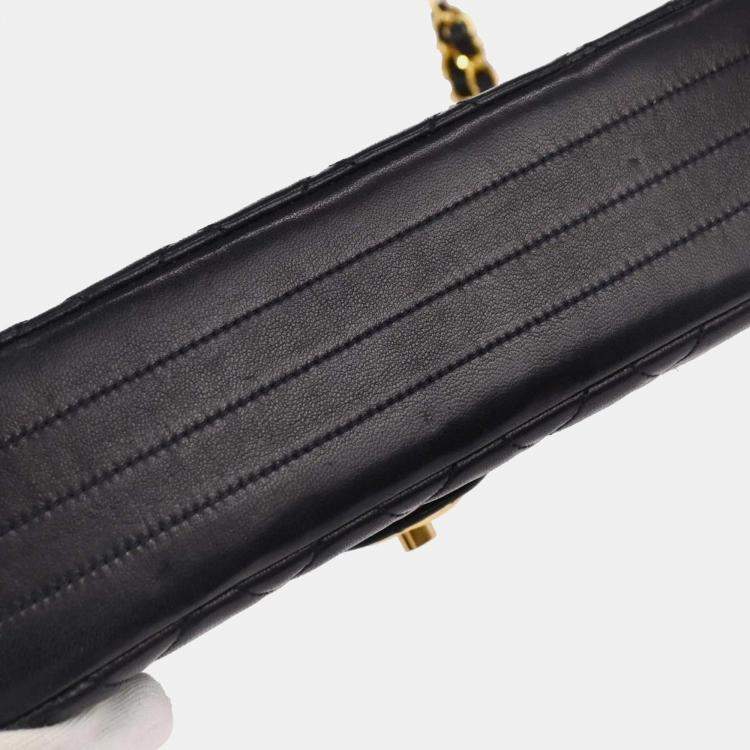 Pre Owned Chanel Navy Lambskin Shoulder Bag