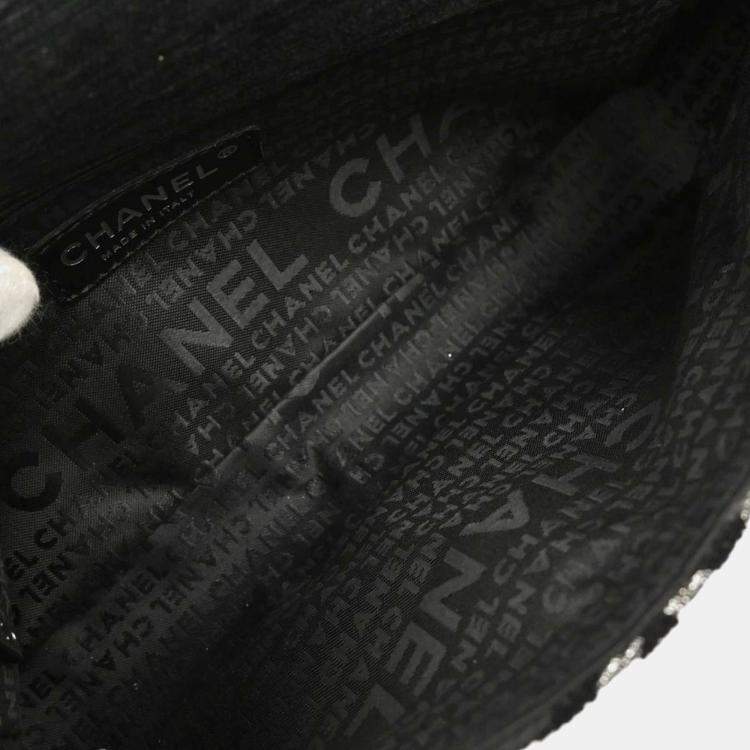Pre Owned Chanel Black Canvas Chain Print Handbag