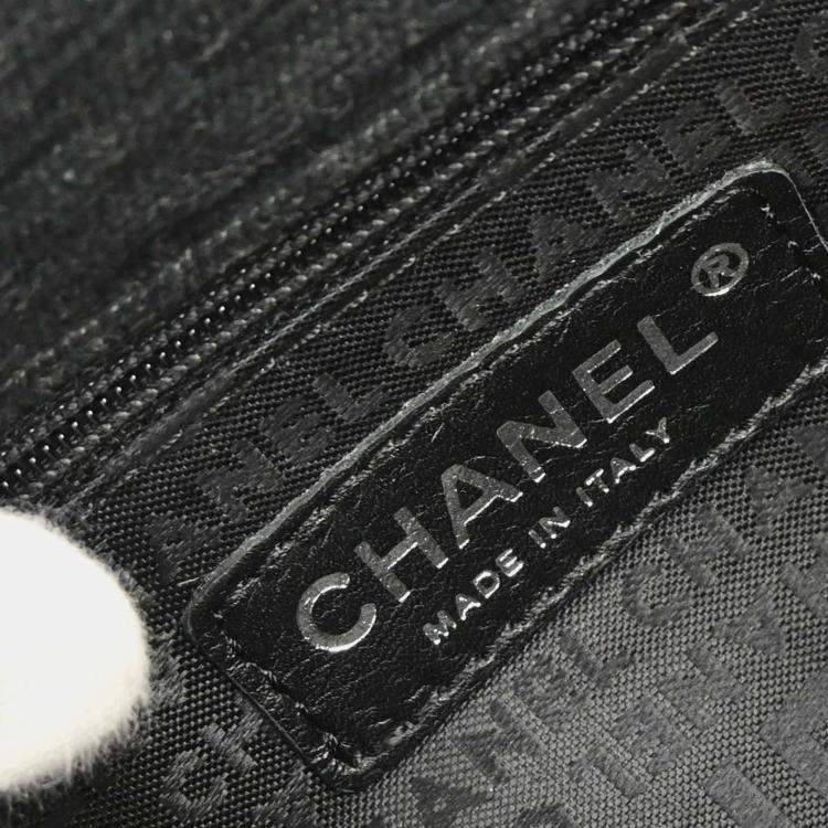 Pre Owned Chanel Black Canvas Chain Print Handbag