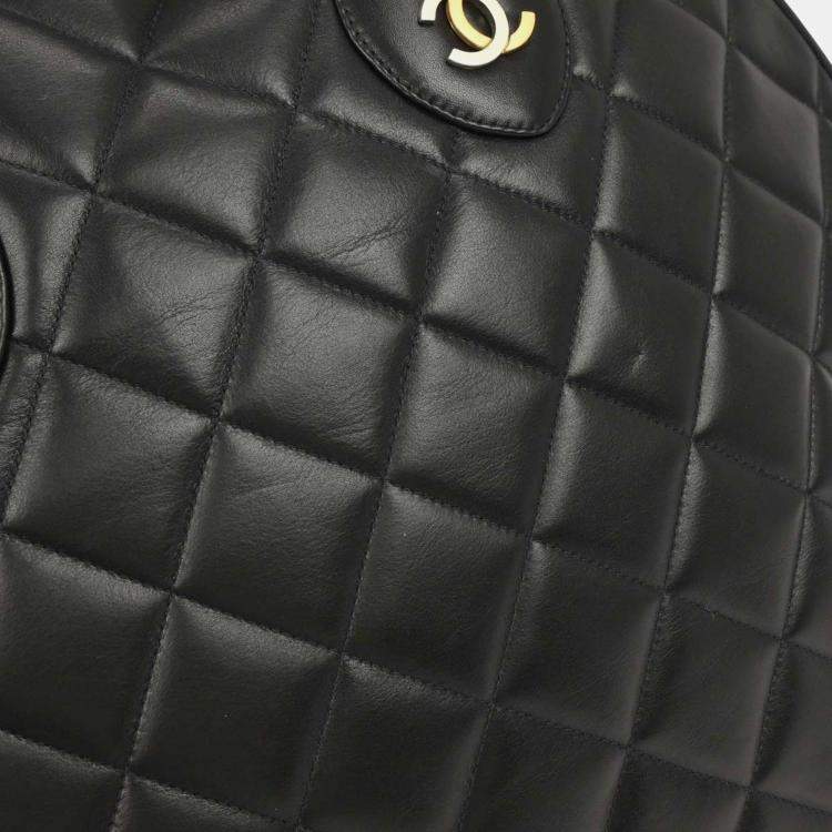 Pre Owned Chanel Paris Black Lambskin Leather Shoulder Bag