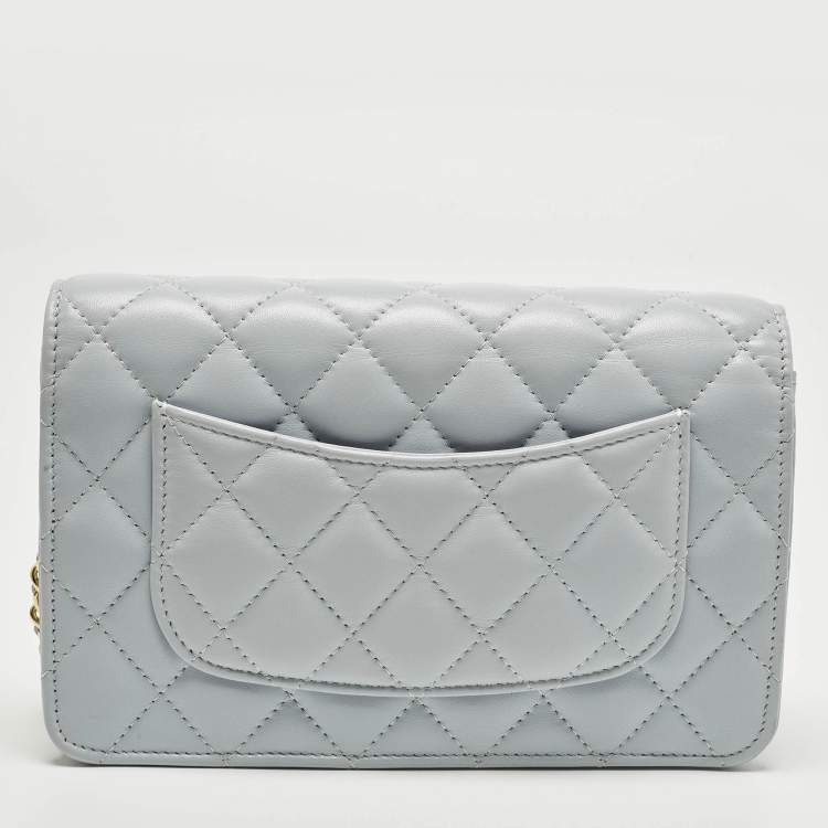 Pre Owned Chanel CC Turnlock Blue Quilted Leather Wallet On Chain