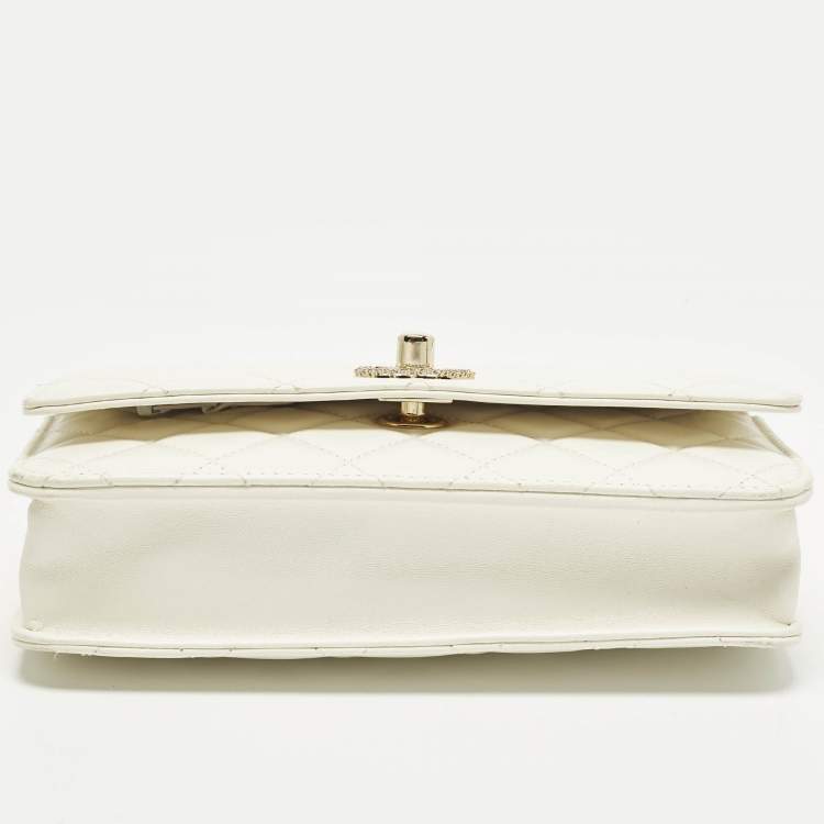 Pre Owned Chanel Trendy CC Off White Quilted Leather Wallet On Chain