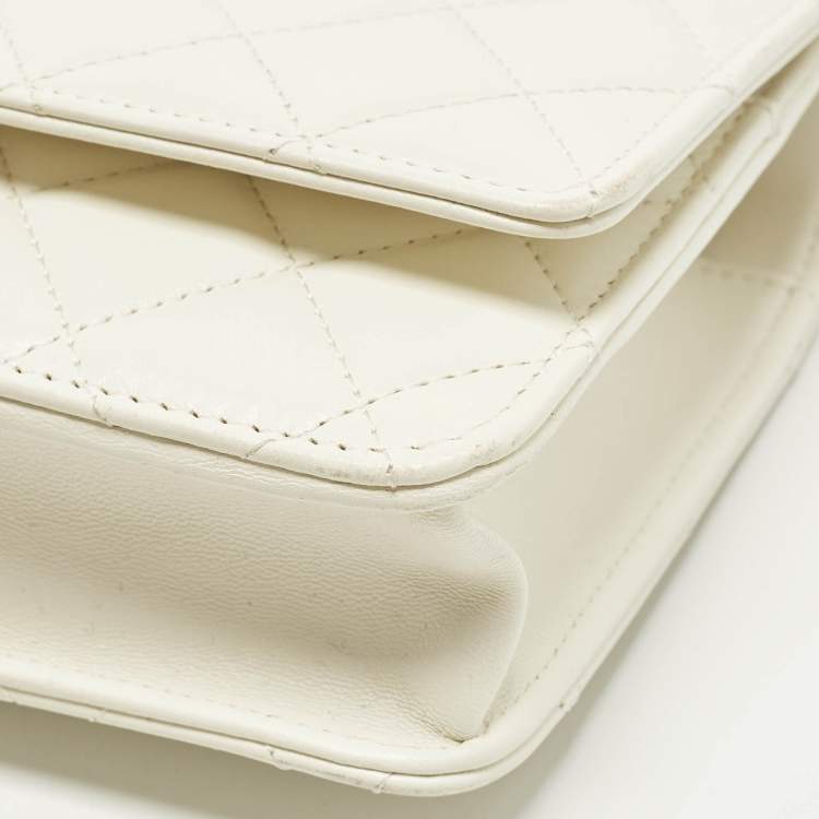 Pre Owned Chanel Trendy CC Off White Quilted Leather Wallet On Chain