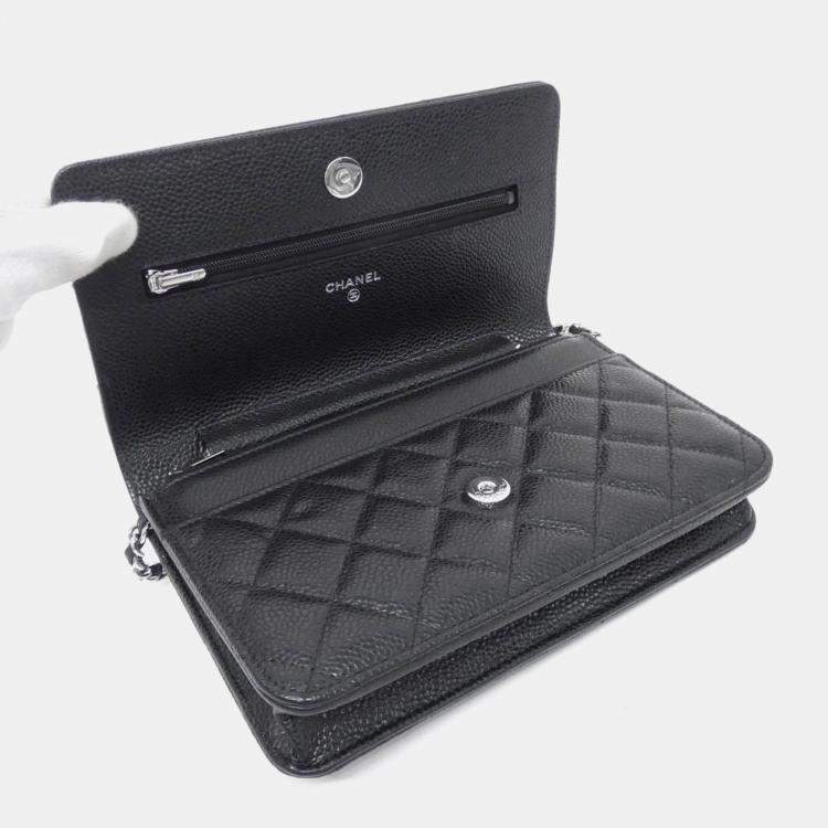 Pre Owned Chanel Timeless Classic Line Chain Wallet