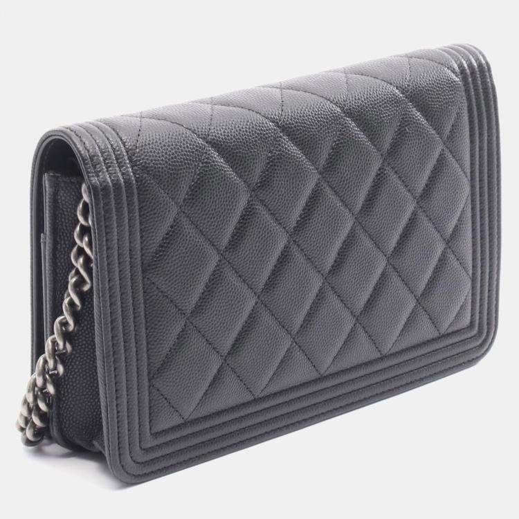 Pre Owned Chanel Boy Matelasse Black Caviar Grained Calfskin Leather Shoulder Bag