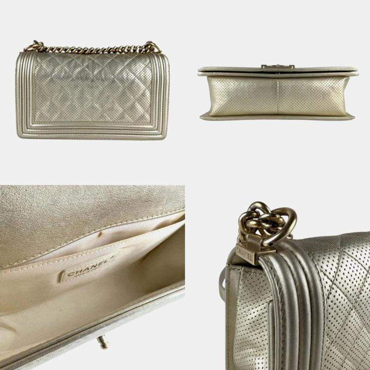 مملوكة مسبقًا Chanel Boy Chanel Shoulder Bag  Leather  Metal  Gold