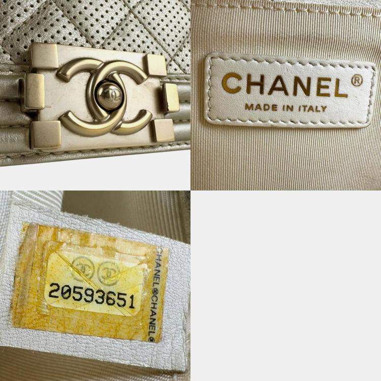 مملوكة مسبقًا Chanel Boy Chanel Shoulder Bag  Leather  Metal  Gold