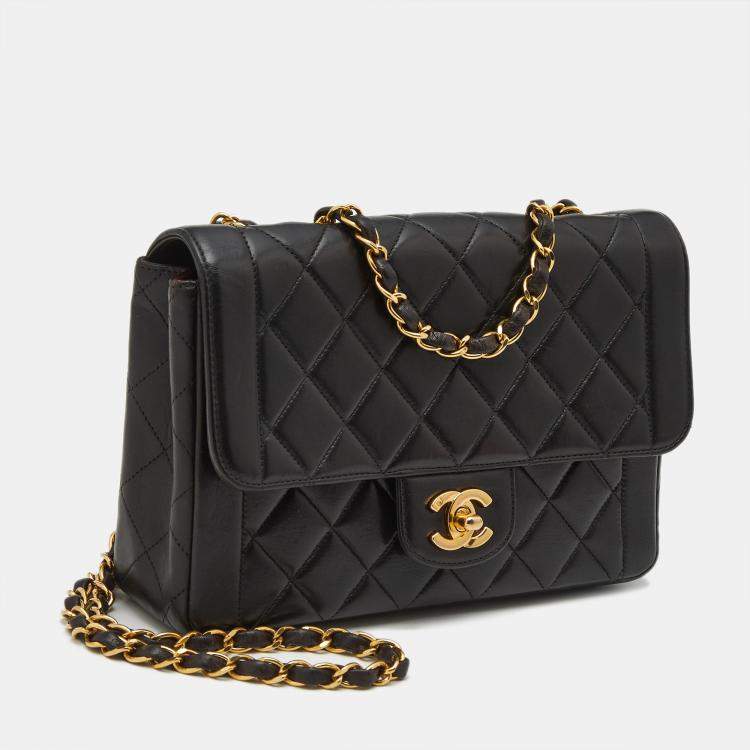 Pre Owned Chanel Classic Black Quilted Lambskin Leather Flap Bag