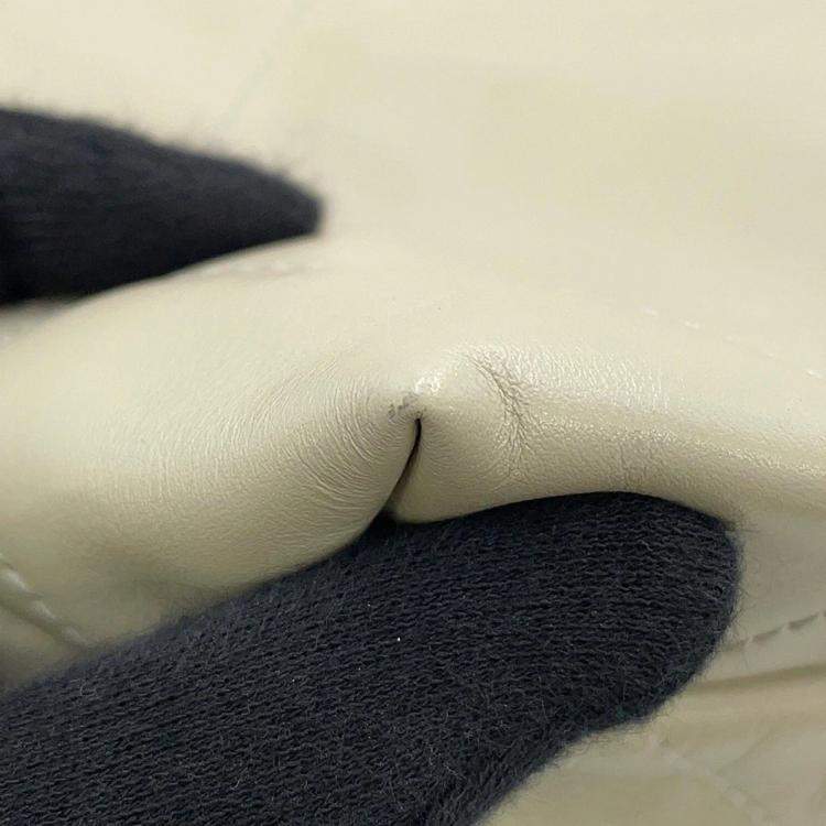 Pre Owned Chanel Chanel22 Handbag Light Gray Shiny Calf Leather Size Small