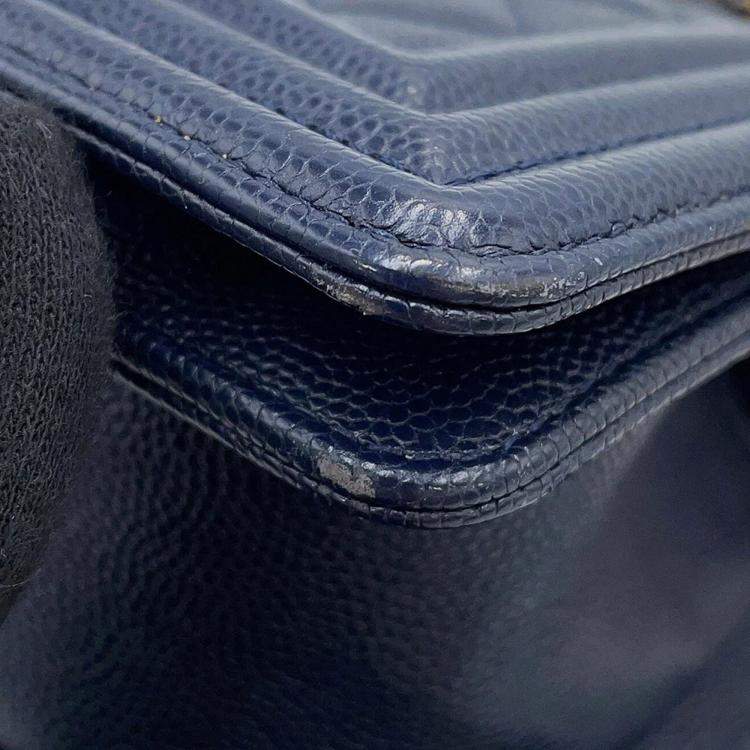Pre Owned Chanel Boy Chanel Chain shoulder Bag Navy Caviar Leather Size 20
