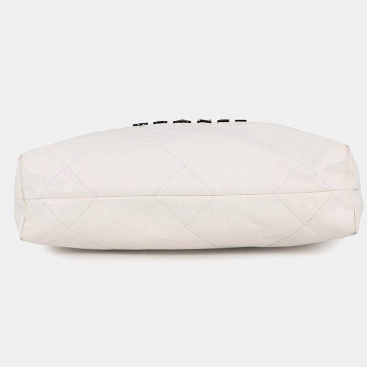 Pre Owned Chanel Chanel22 White Calf Leather Size Small