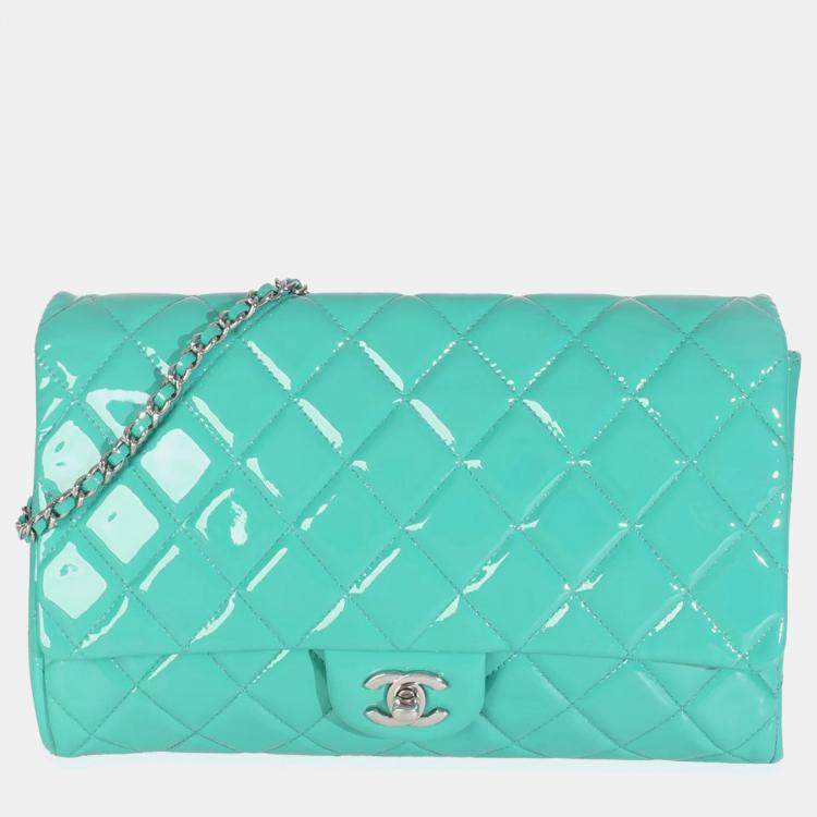 Pre Owned Chanel Turquoise Quilted Patent Classic Flap Clutch With Chain