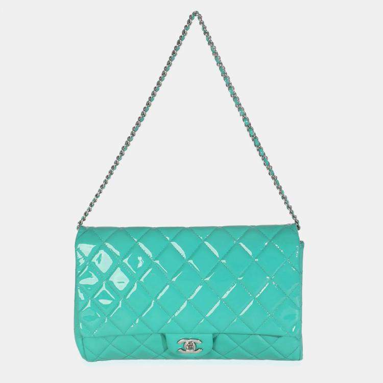 Pre Owned Chanel Turquoise Quilted Patent Classic Flap Clutch With Chain