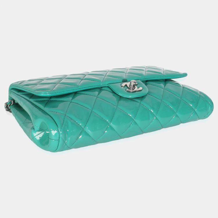 Pre Owned Chanel Turquoise Quilted Patent Classic Flap Clutch With Chain