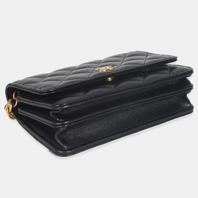 Pre Owned Chanel Black Quilted Lambskin CC Pearl Enamel Clutch On Chain