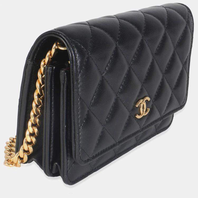 Pre Owned Chanel Black Quilted Lambskin CC Pearl Enamel Clutch On Chain