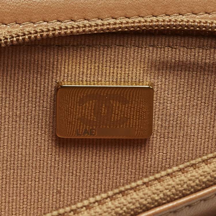 Pre Owned Chanel 19 Brown Quilted Leather Wallet On Chain