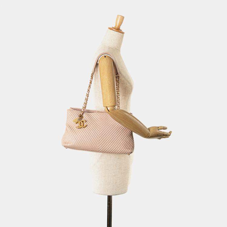 Pre Owned Chanel Pink Large Chevron Calfskin Surpique Tote