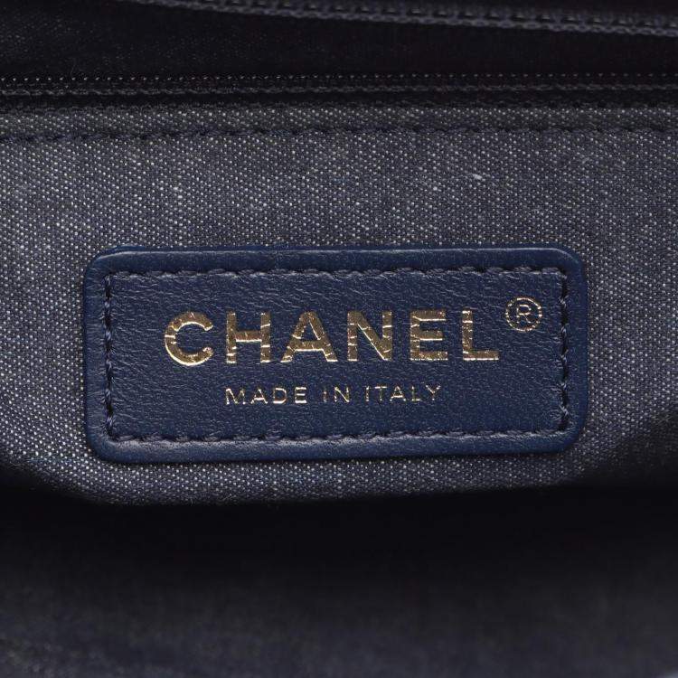 Pre Owned Chanel Elegant Navy Leather Shoulder Bag