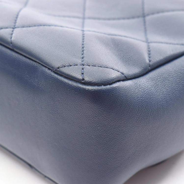 Pre Owned Chanel Elegant Navy Leather Shoulder Bag