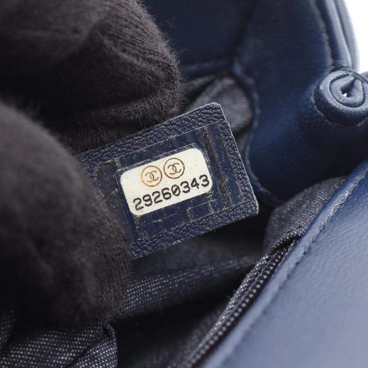 Pre Owned Chanel Elegant Navy Leather Shoulder Bag