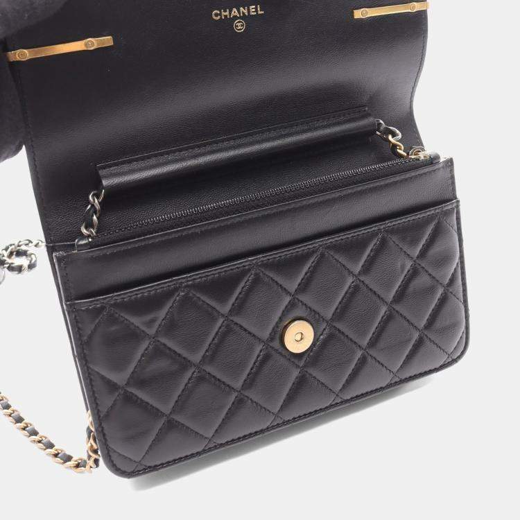 Pre Owned Chanel Coco Clips Black Lambskin Leather Clutch Bag