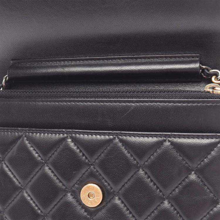 Pre Owned Chanel Coco Clips Black Lambskin Leather Clutch Bag