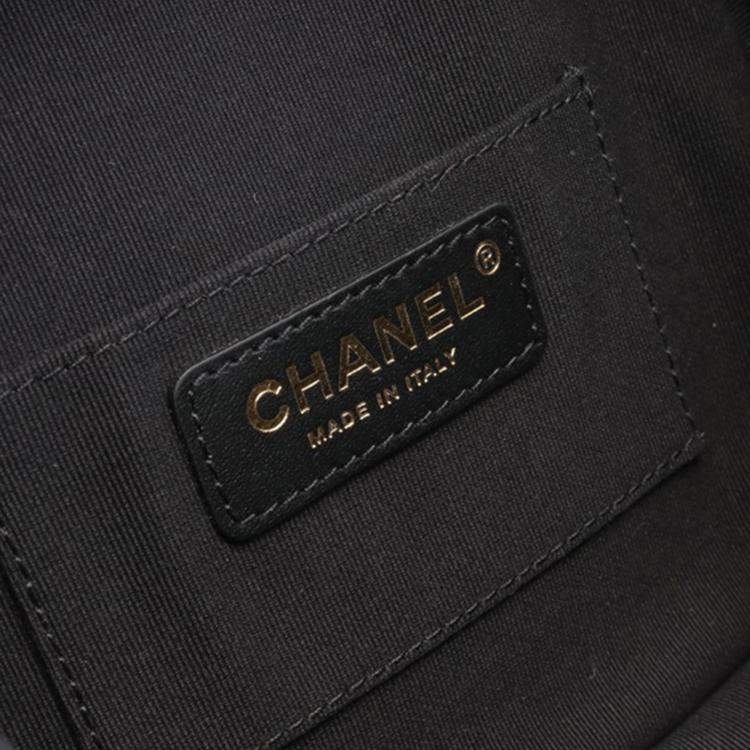 Pre Owned Chanel Black Quilted Lambskin Oval Logo Chain Top Handle Round Clutch on Chain