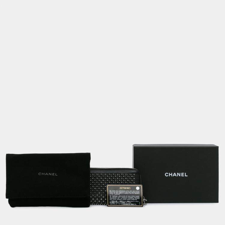 Pre Owned Chanel Black Bull Leather Studded Zip Wallet