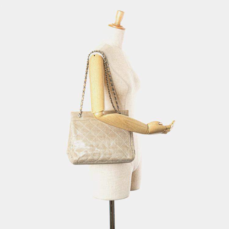 مملوكة مسبقًا Chanel Brown CC Stitched Linen Chain Tote