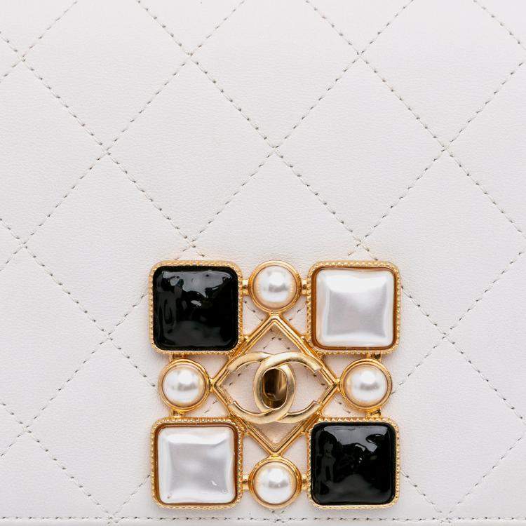 Pre Owned Chanel White Small CC Quilted Calfskin Crystal Pearl Full Flap