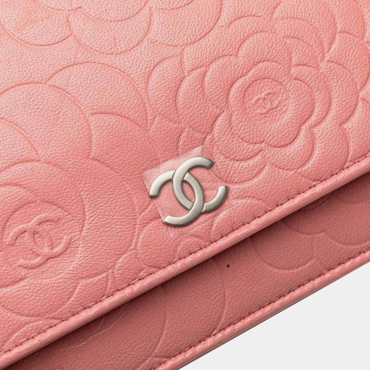 Pre Owned Chanel Pink CC Embossed Lambskin Camellia Wallet On Chain