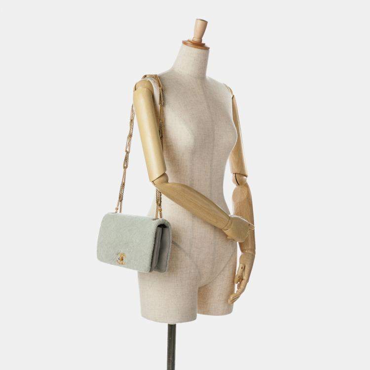 Pre Owned Chanel Grey Quilted Shearling Chain Flap