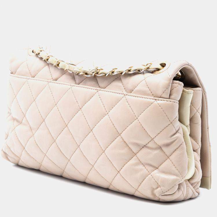 Pre Owned Chanel White Medium Quilted Calfskin Soft Elegance Flap