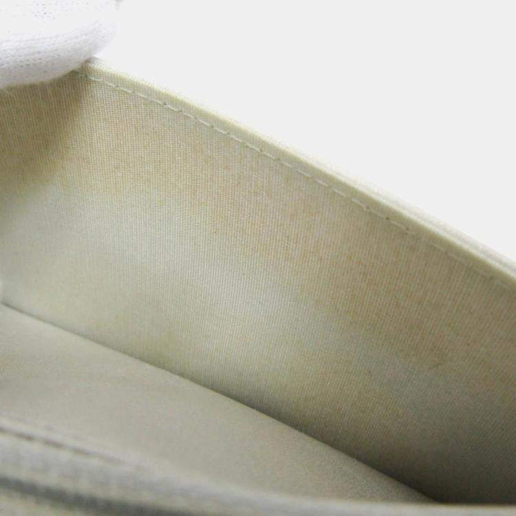 Pre Owned Chanel Star Emboss Lambskin Chain/Shoulder Wallet Silver