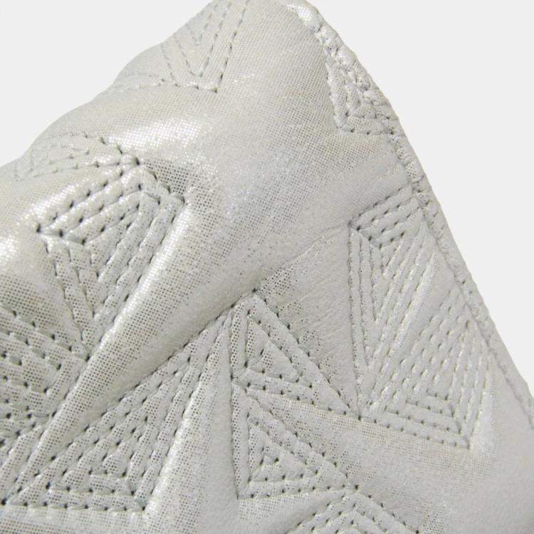 Pre Owned Chanel Star Emboss Lambskin Chain/Shoulder Wallet Silver