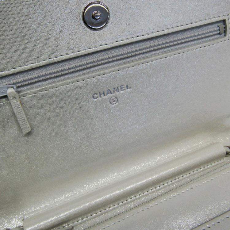 Pre Owned Chanel Star Emboss Lambskin Chain/Shoulder Wallet Silver
