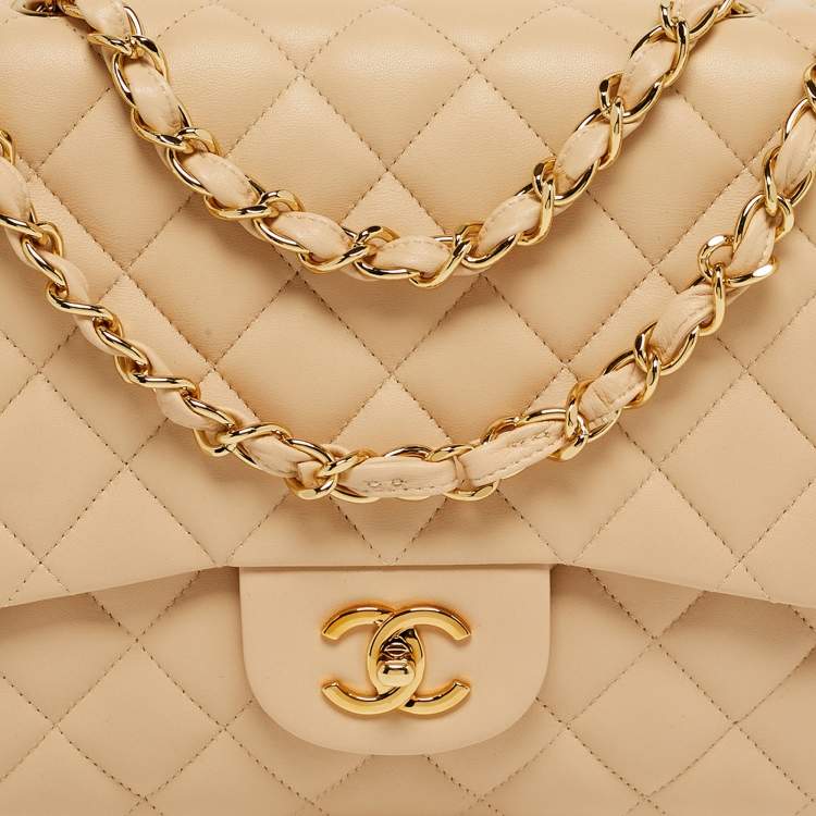 Pre Owned حقيبة شانيل جامبو  كلاسيك جلد شيفرون لامع خوخي بقلاب