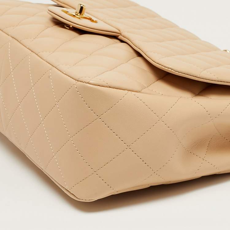 Pre Owned حقيبة شانيل جامبو  كلاسيك جلد شيفرون لامع خوخي بقلاب