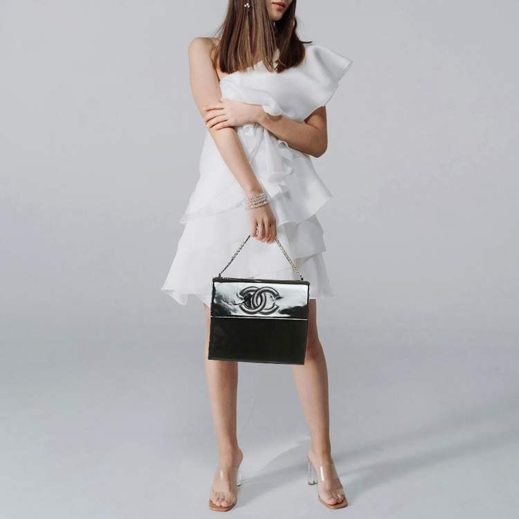 Pre Owned Chanel CC Black Patent and Leather Chain Top Handle Bag