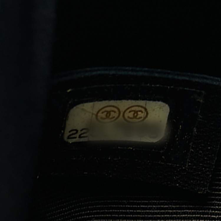 Pre Owned Chanel Boy Medium Blue Quilted Patent Leather Flap Bag